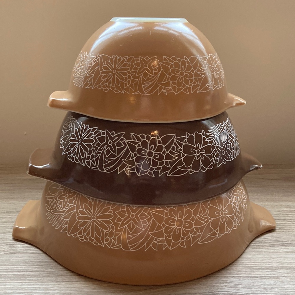 Pyrex woodland set 3 nesting bowls Cinderella shape